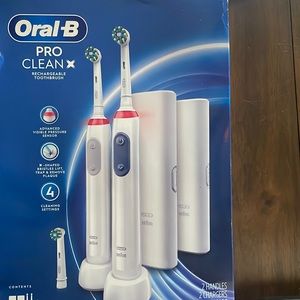 Brand new oral b pro clean  electric toothbrush